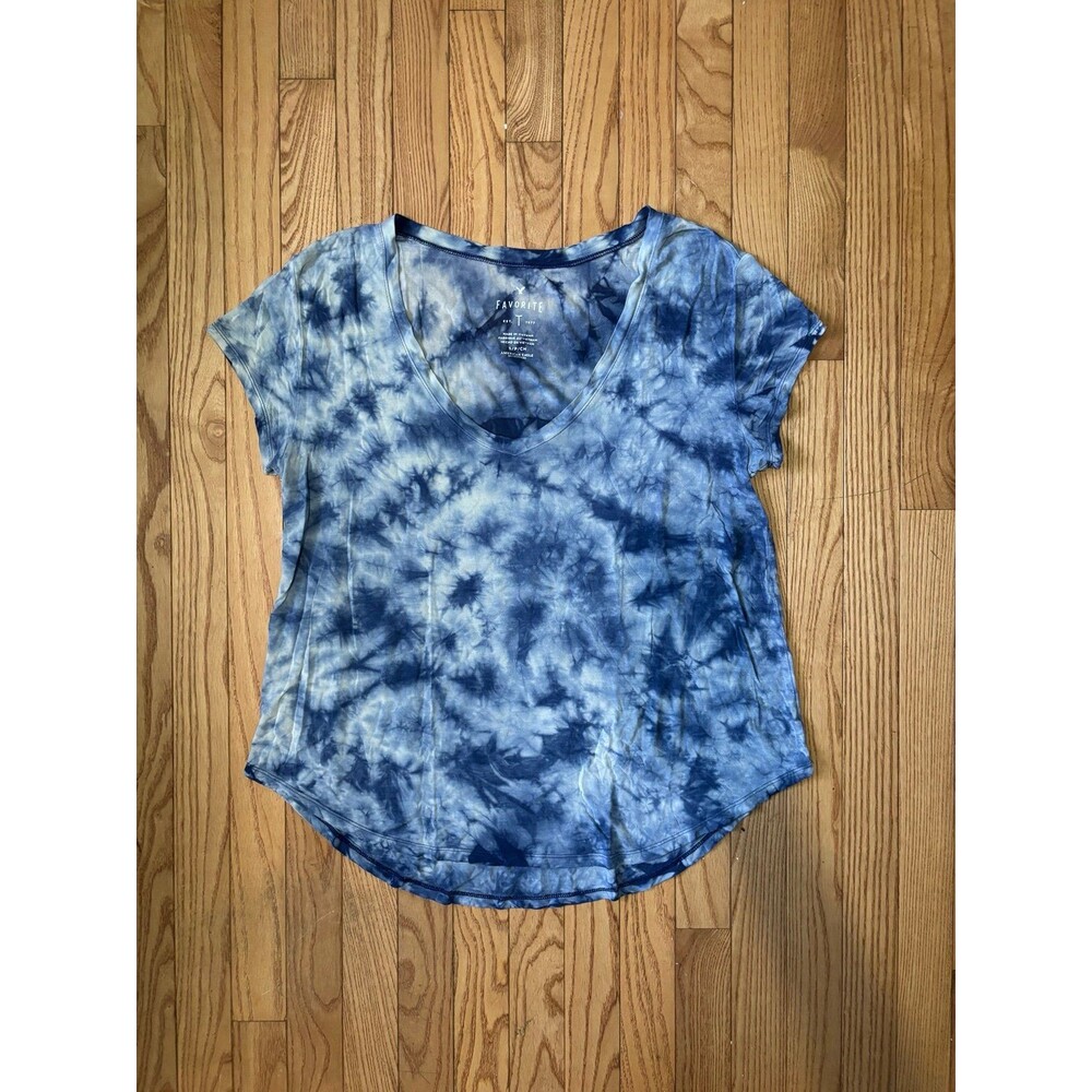American Eagle tiedye vneck tshirt favorite T blue white womens teens basic